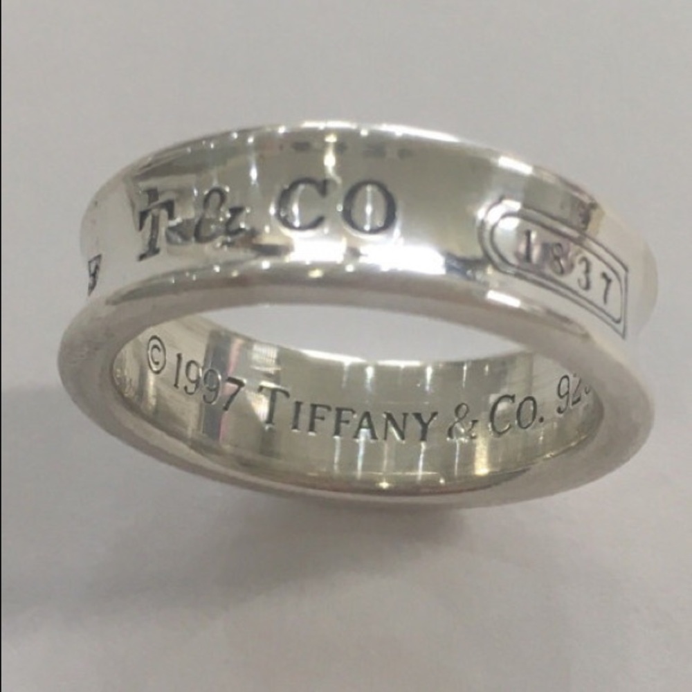 Tiffany&Co embossed silver ring size 7, worn once